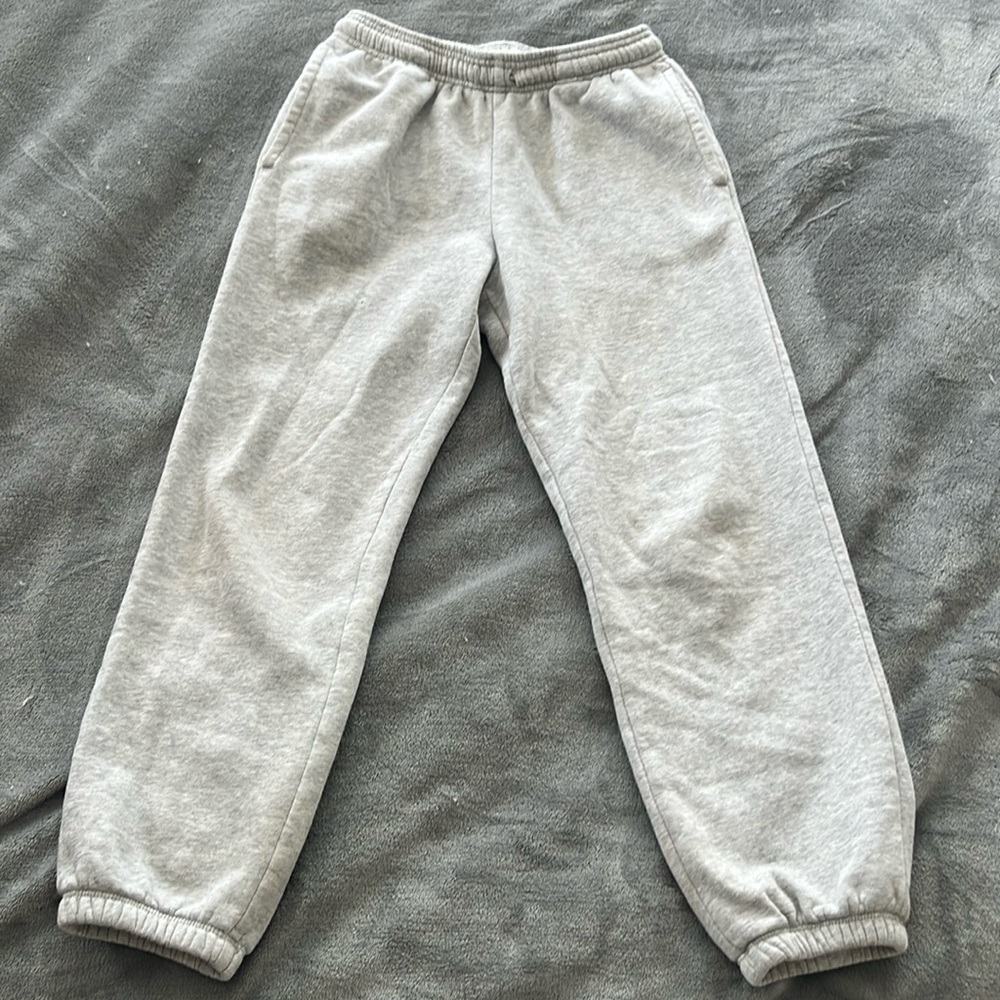 Gap kids joggers 
Size large (10)
Grey